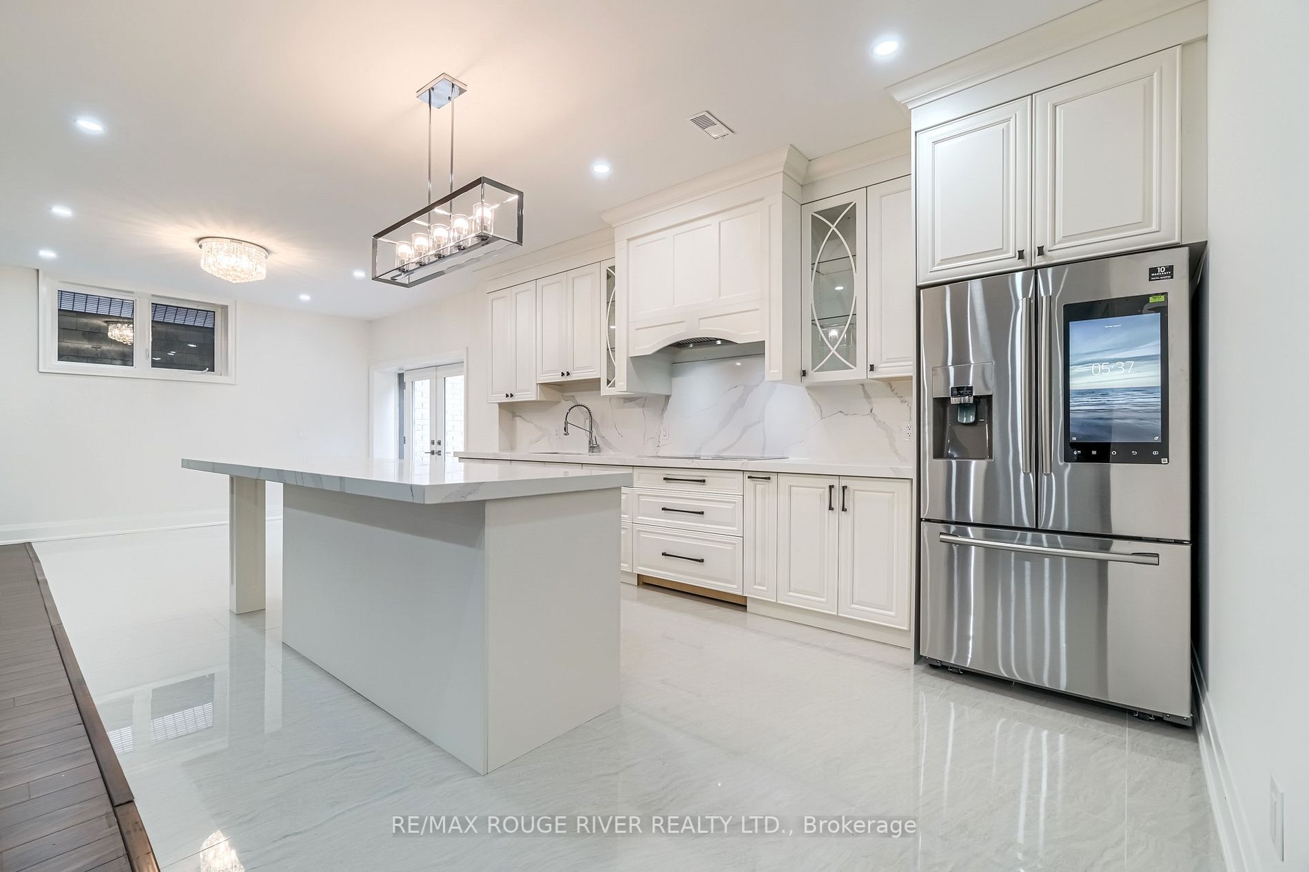 135 Ranee Ave