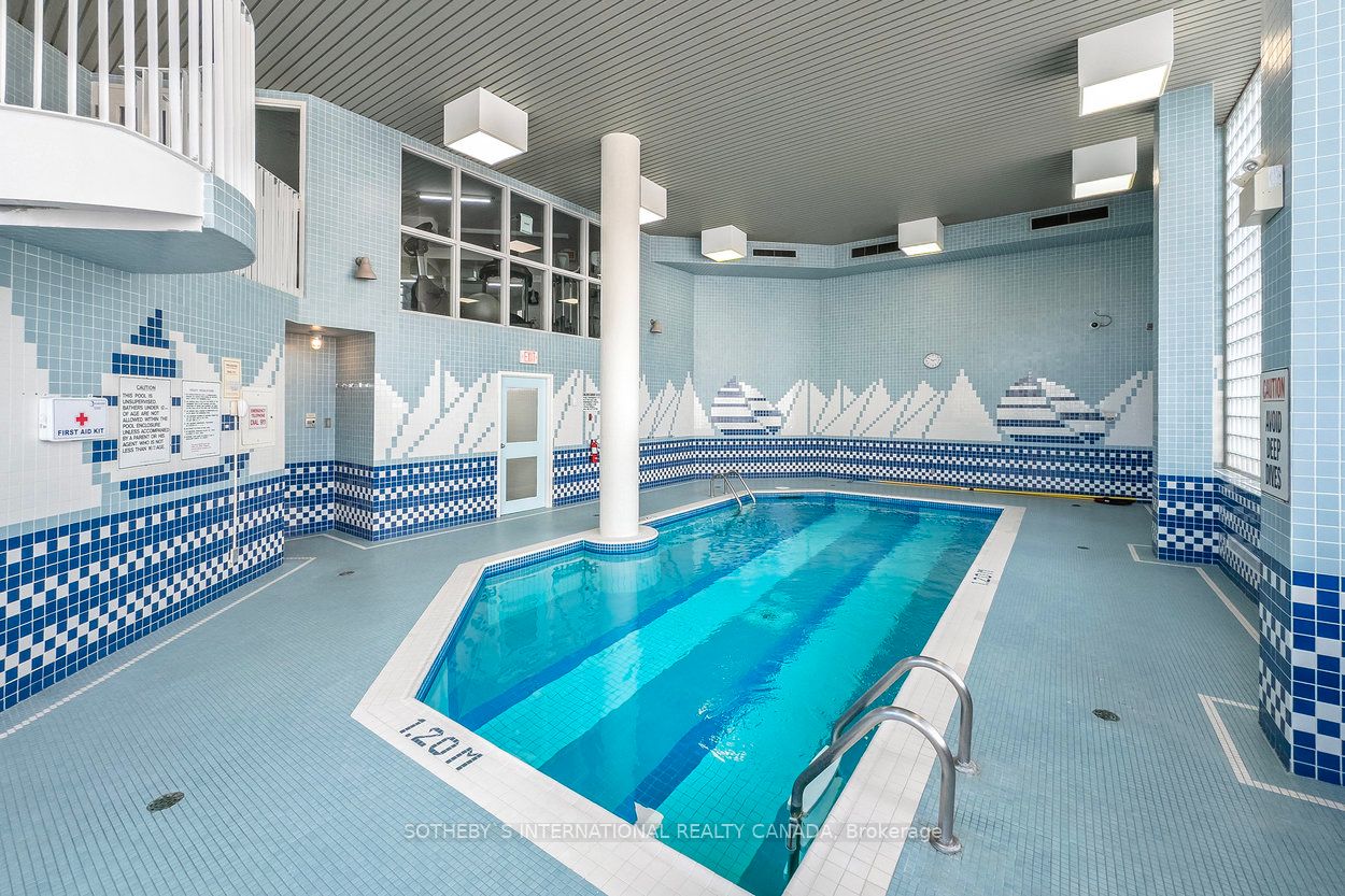 401 Queens Quay W, #512