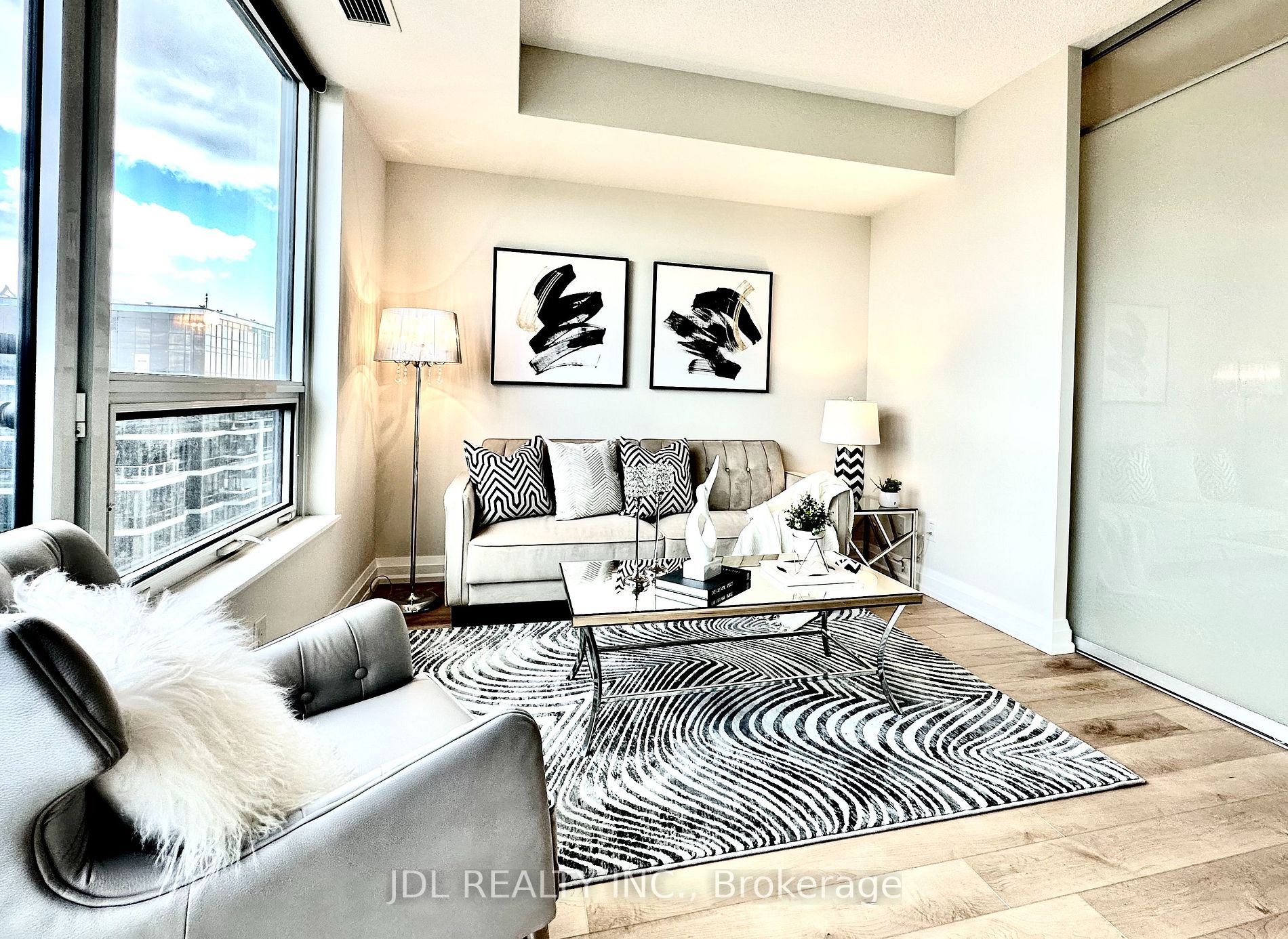 5 Sheppard Ave E, #2824