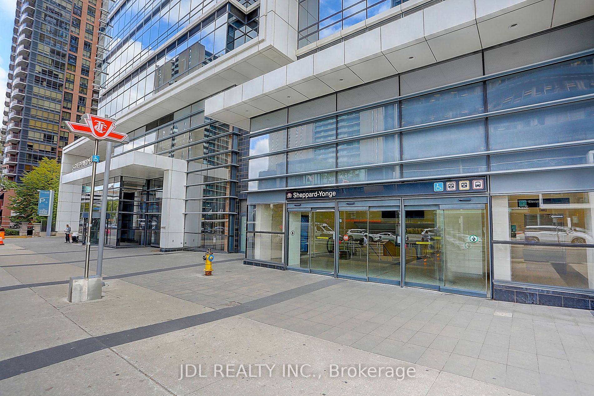 5 Sheppard Ave E, #2824