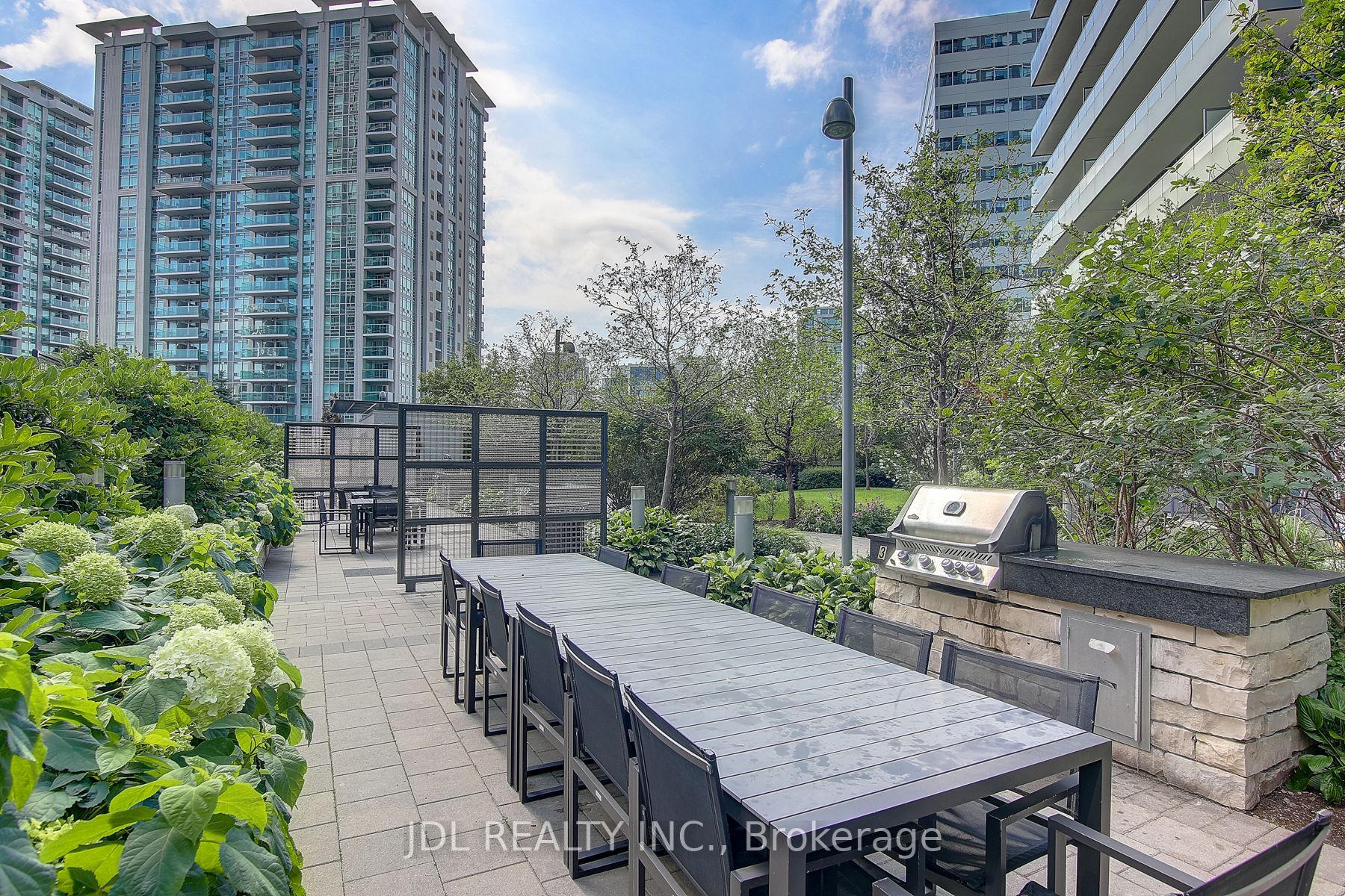 5 Sheppard Ave E, #2824