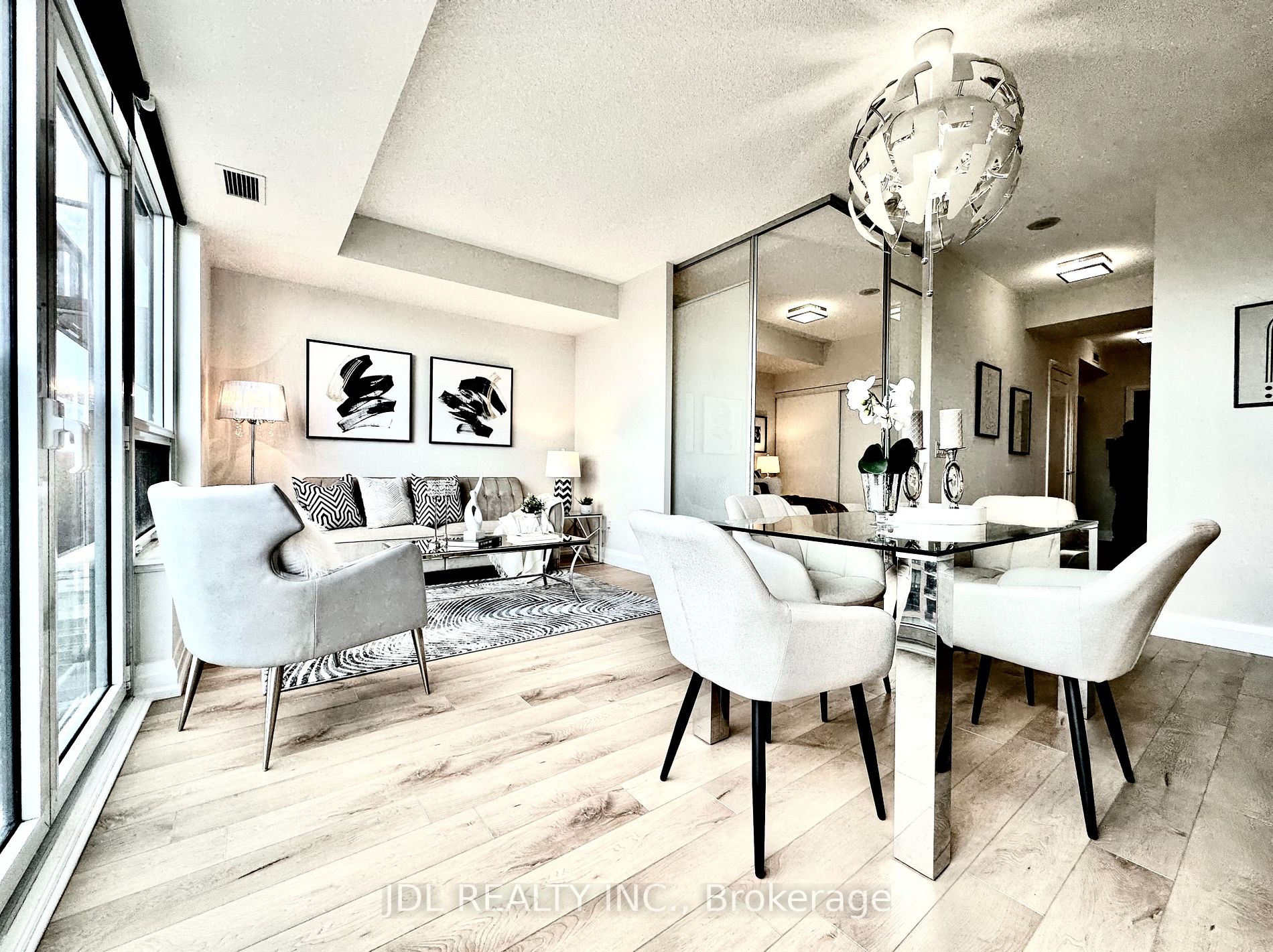 5 Sheppard Ave E, #2824
