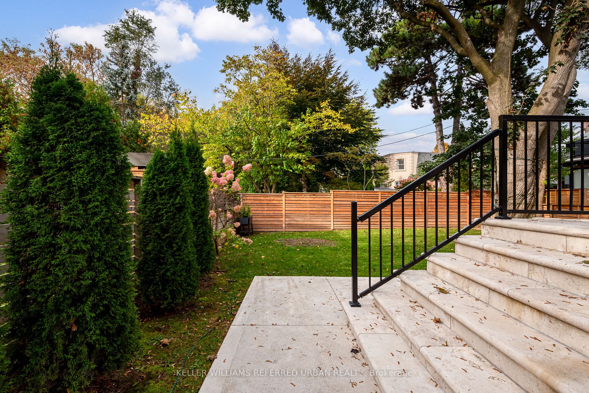 30 Otter Cres