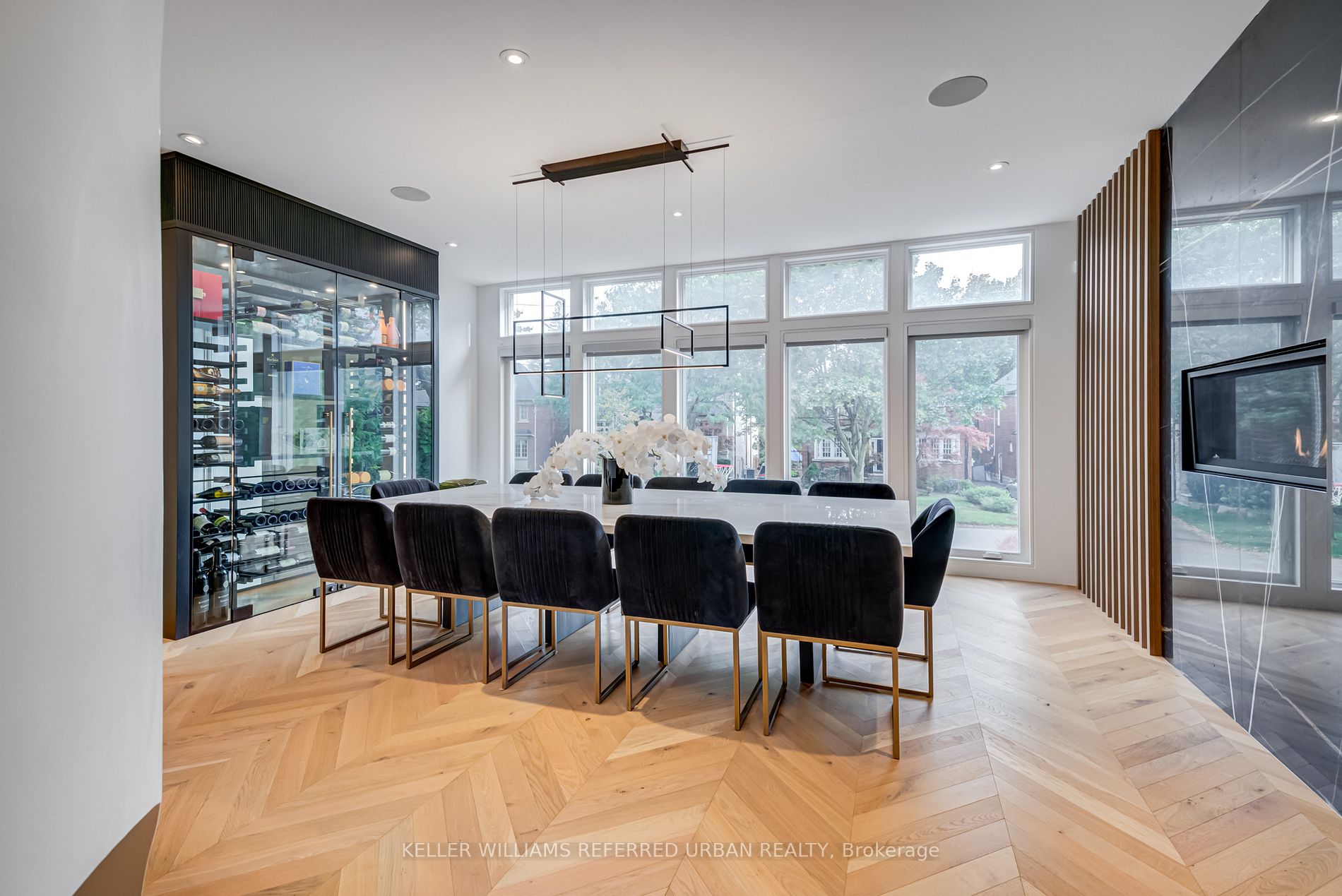 30 Otter Cres