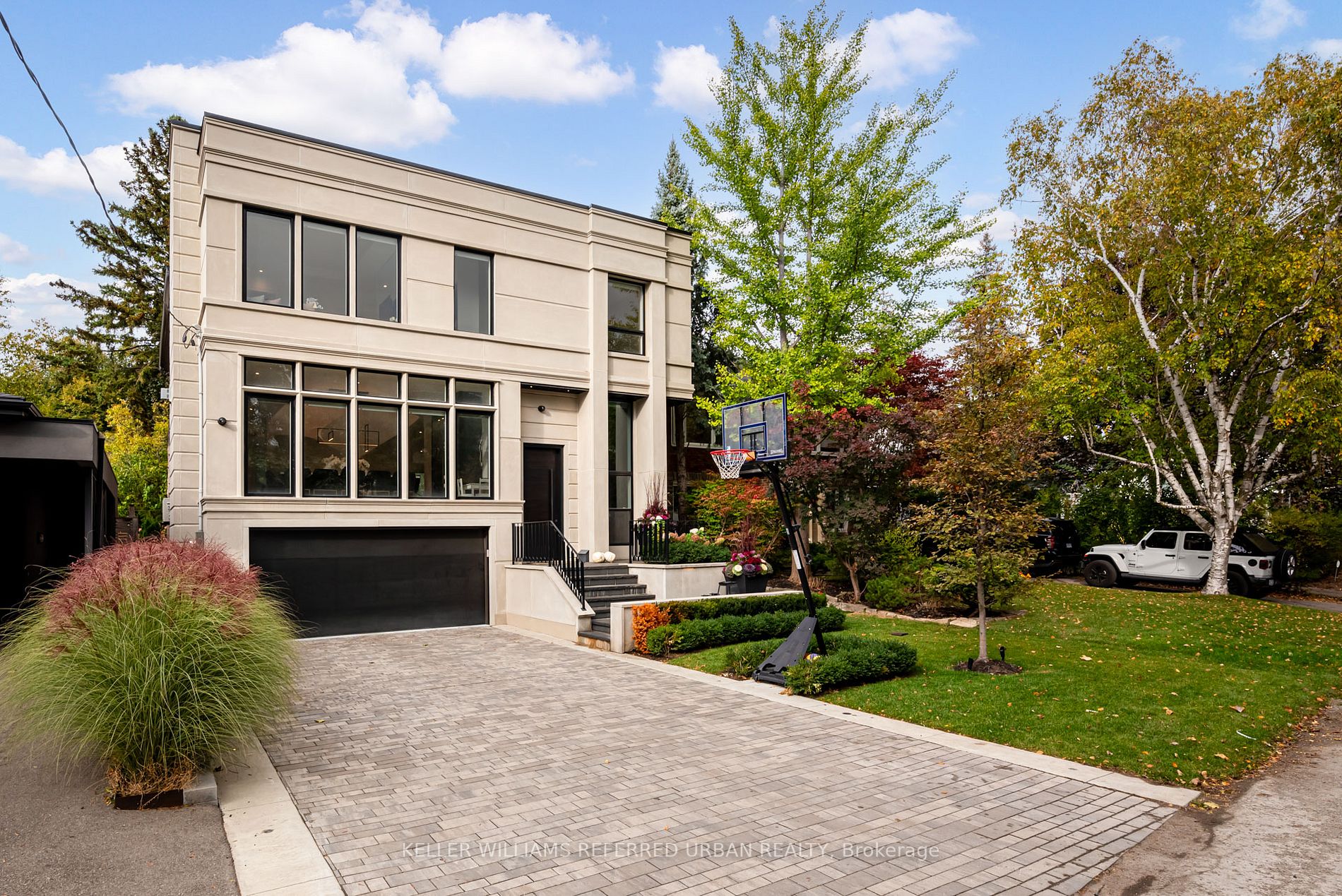 30 Otter Cres