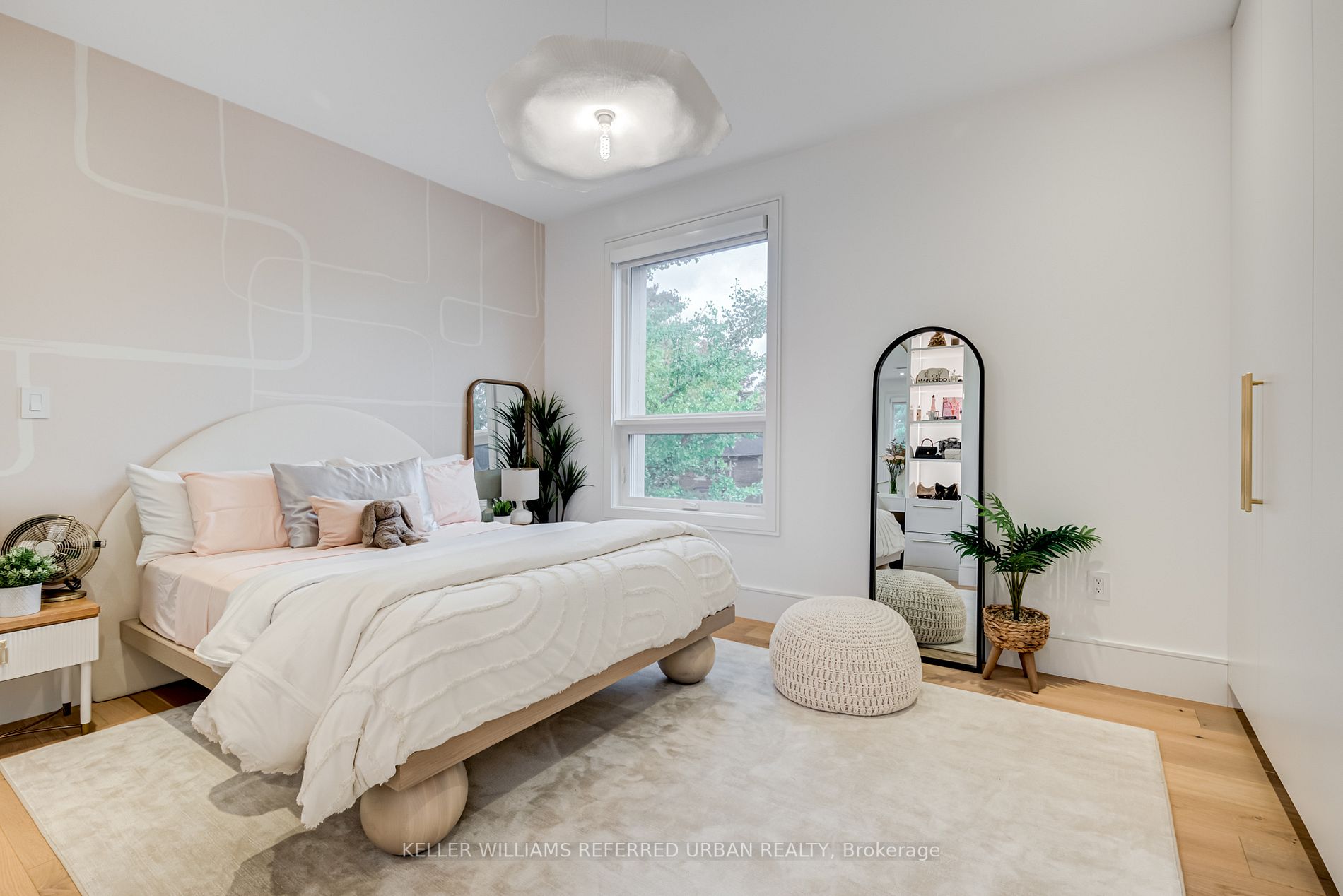 30 Otter Cres