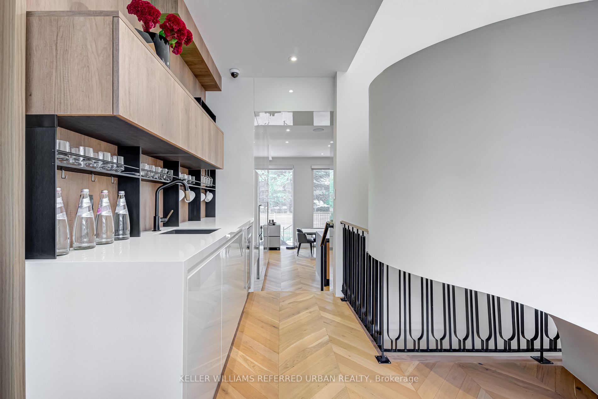 30 Otter Cres