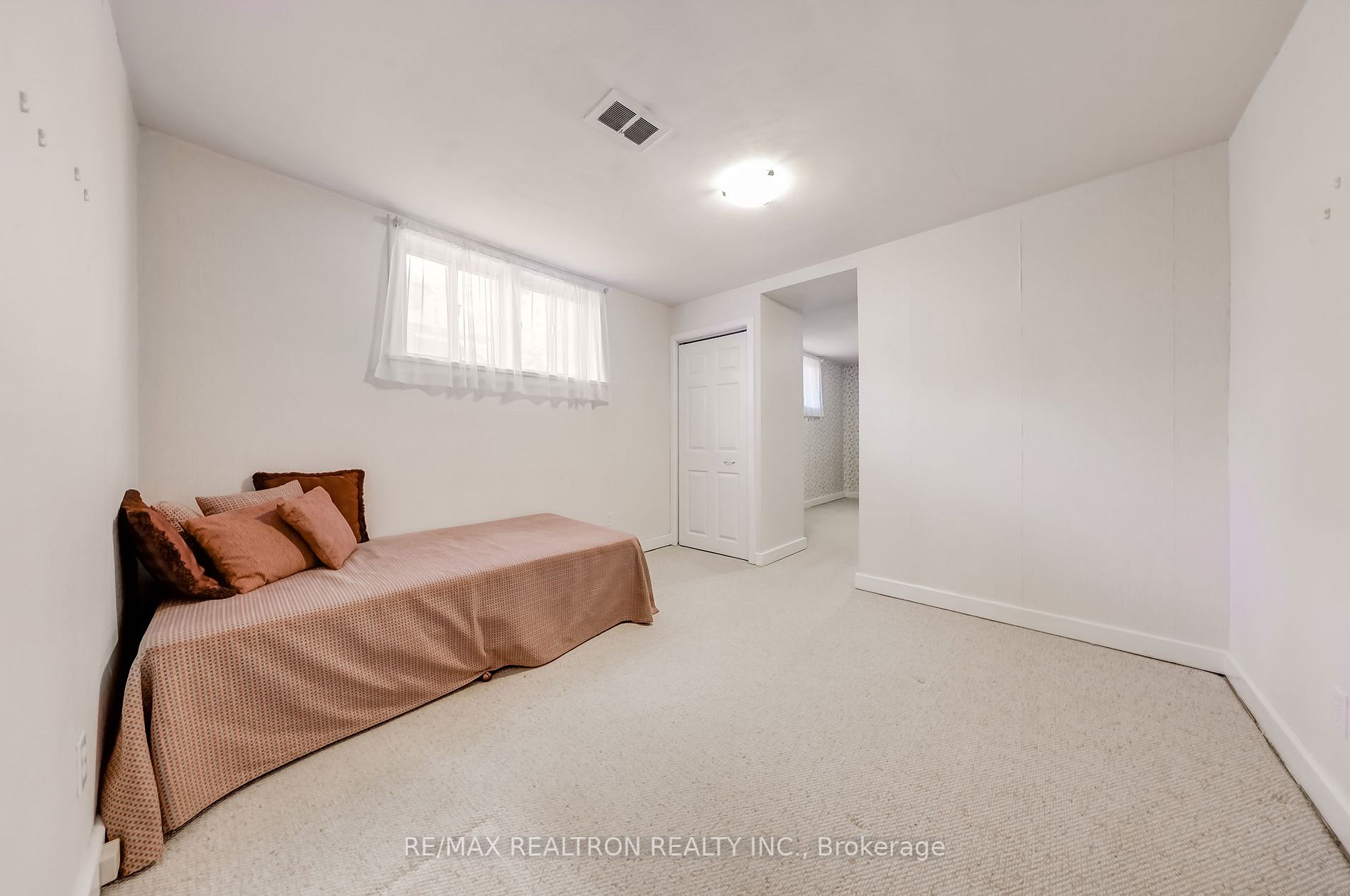154 Joicey Blvd