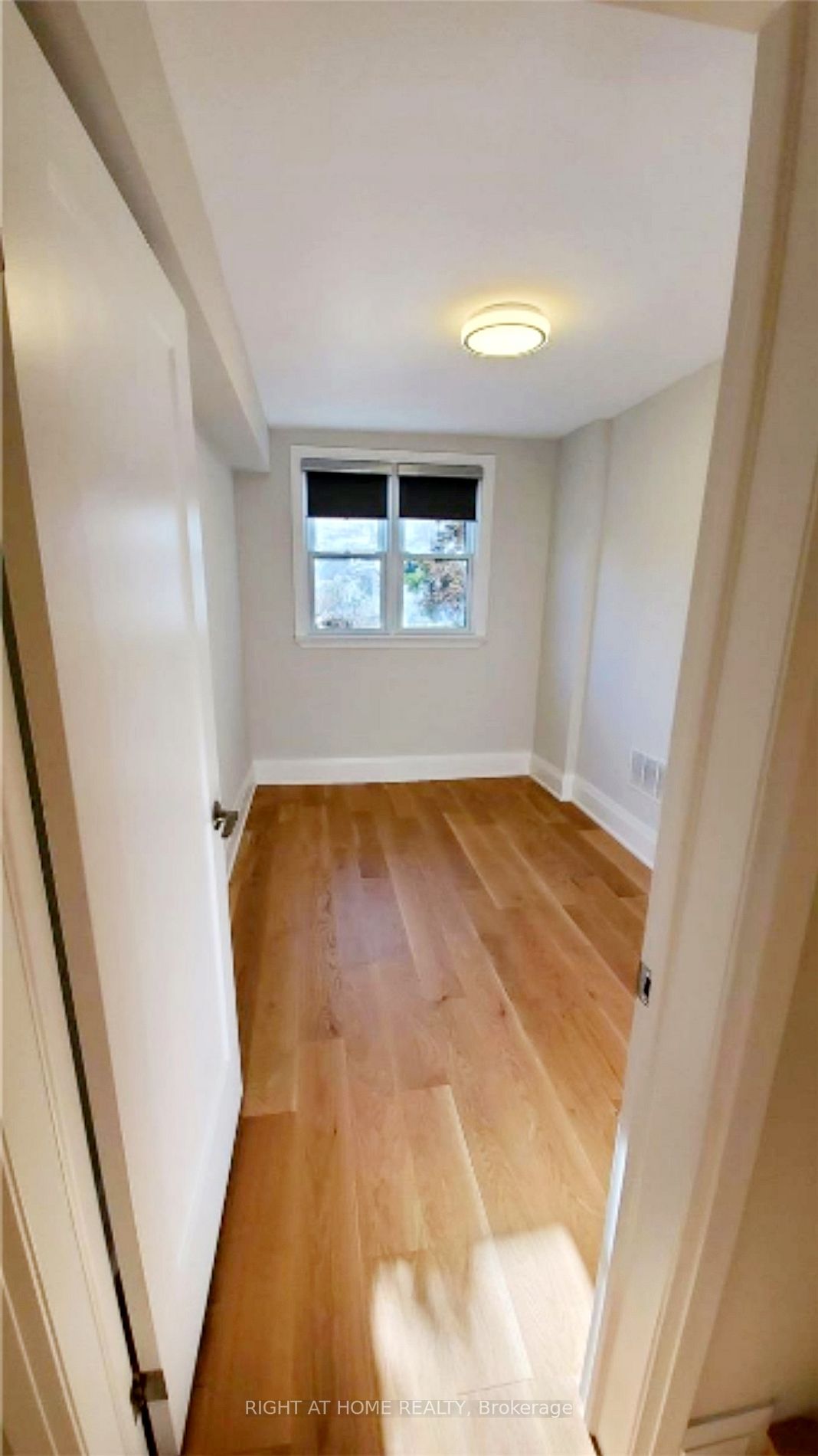 57 Ravenscroft Circ, #Bsmt