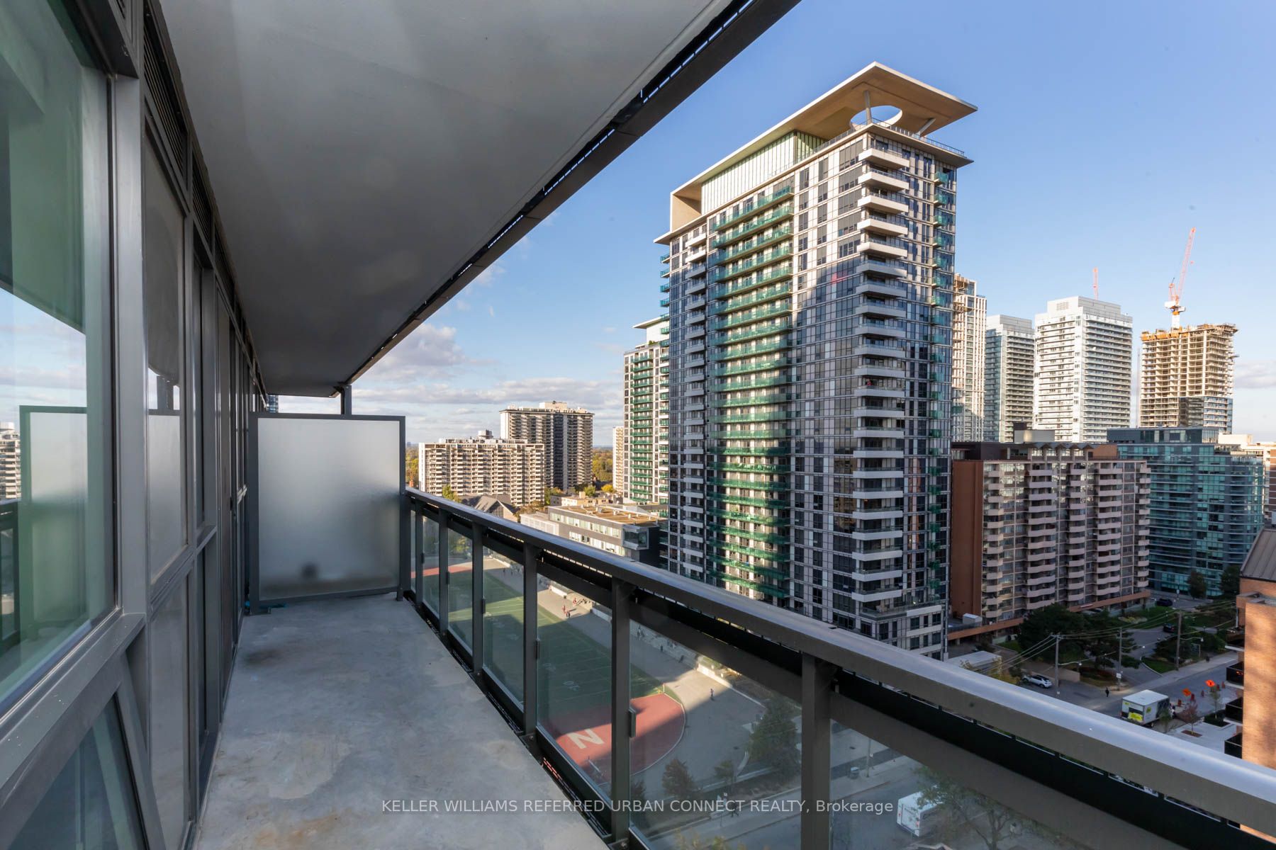 39 Roehampton Ave, #1101