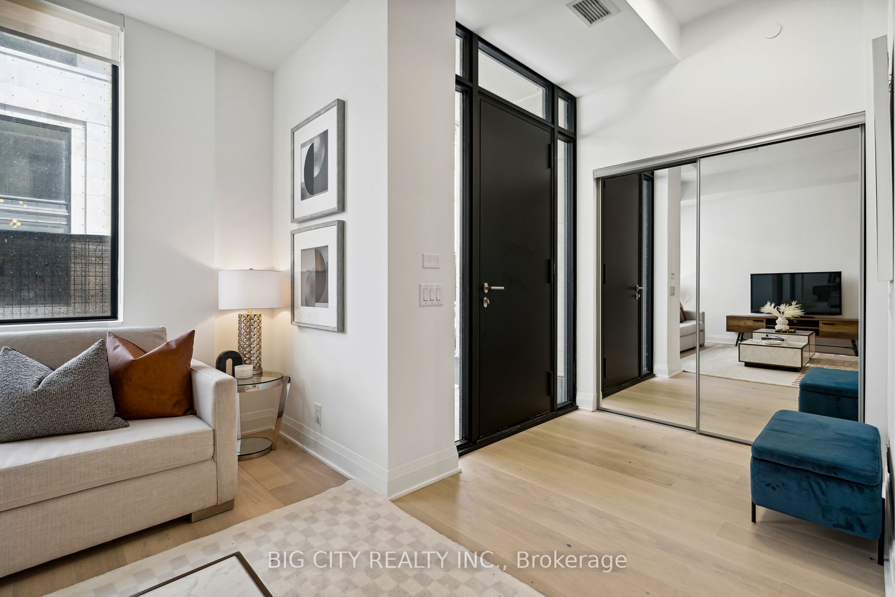 33 Frederick Todd Way, #TH01