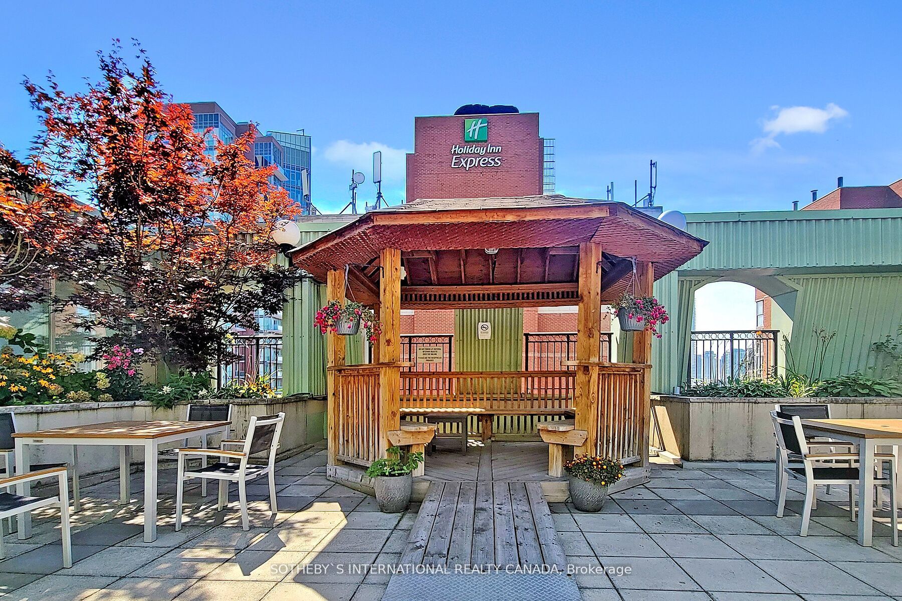 120 Lombard St, #606