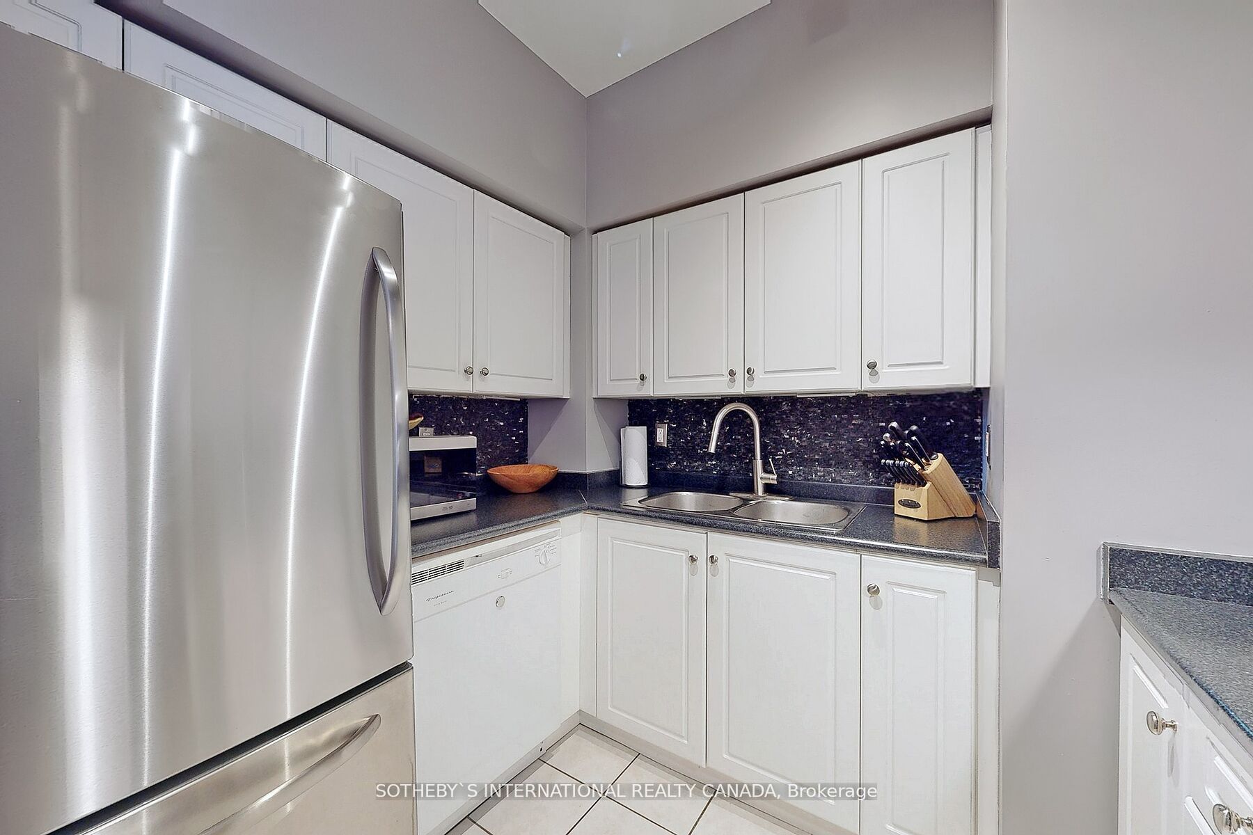 120 Lombard St, #606