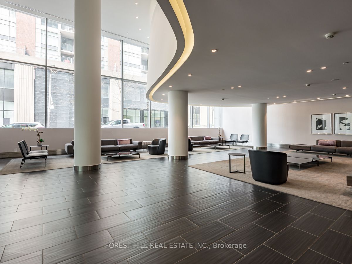 1815 Yonge St, #1704