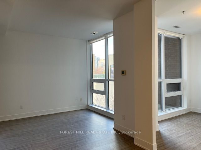 310 Tweedsmuir Ave, #320