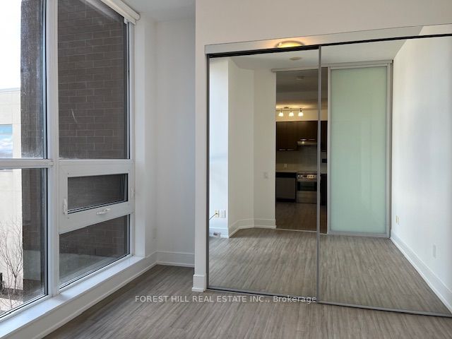 310 Tweedsmuir Ave, #320