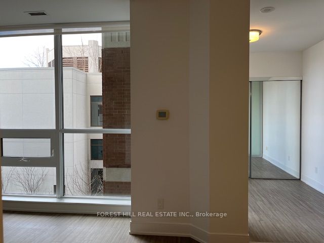 310 Tweedsmuir Ave, #320