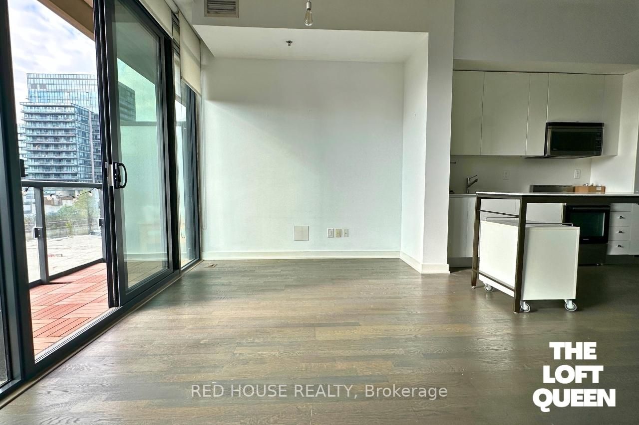 8 Dovercourt Rd, #403