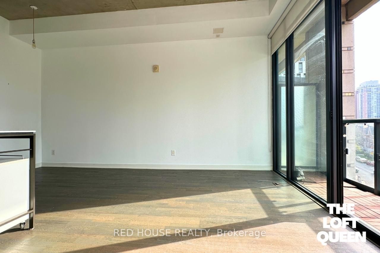 8 Dovercourt Rd, #403