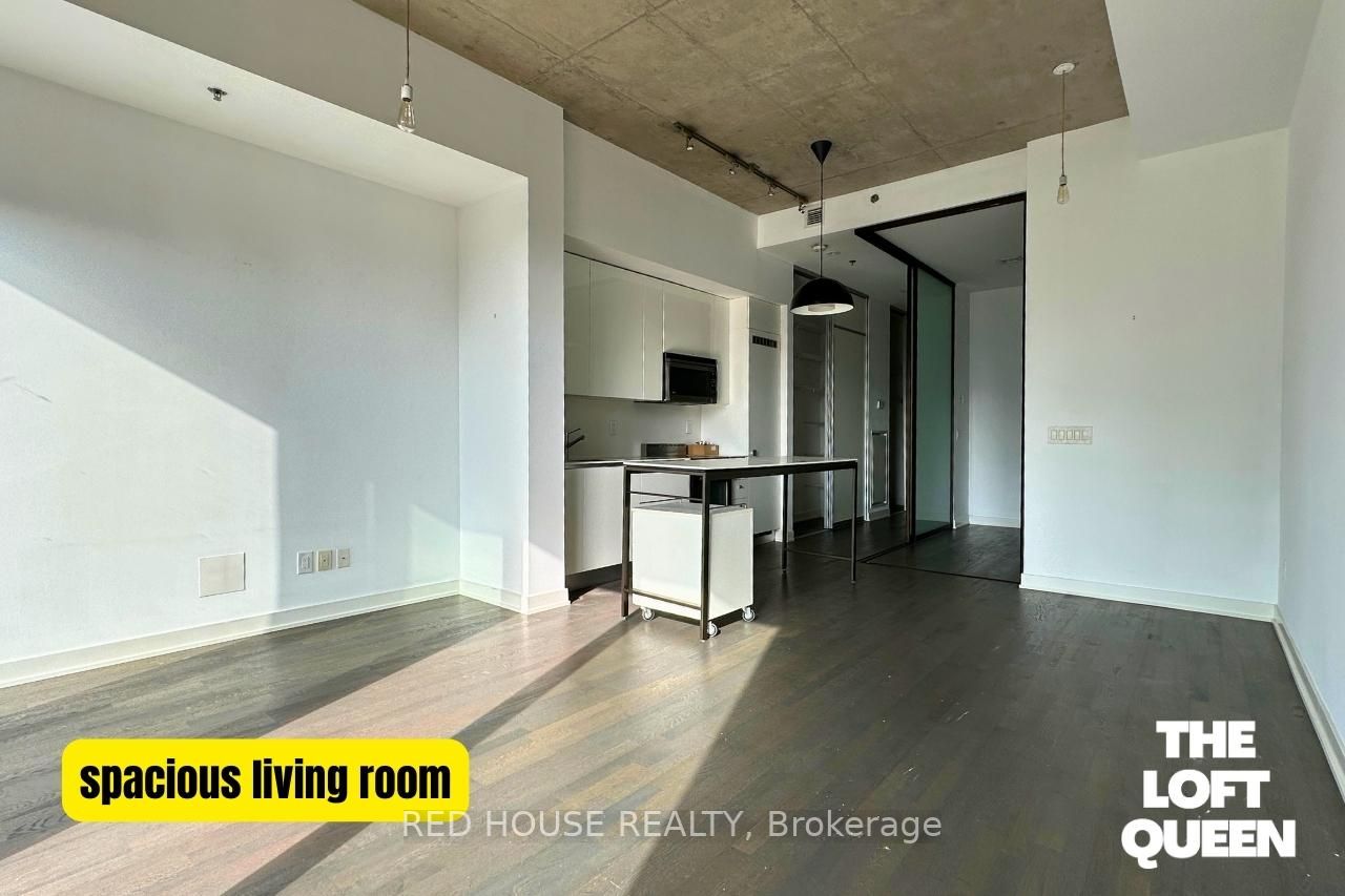 8 Dovercourt Rd, #403