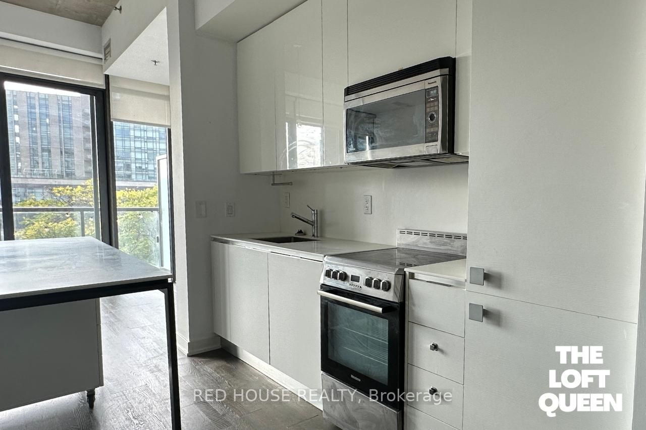8 Dovercourt Rd, #403