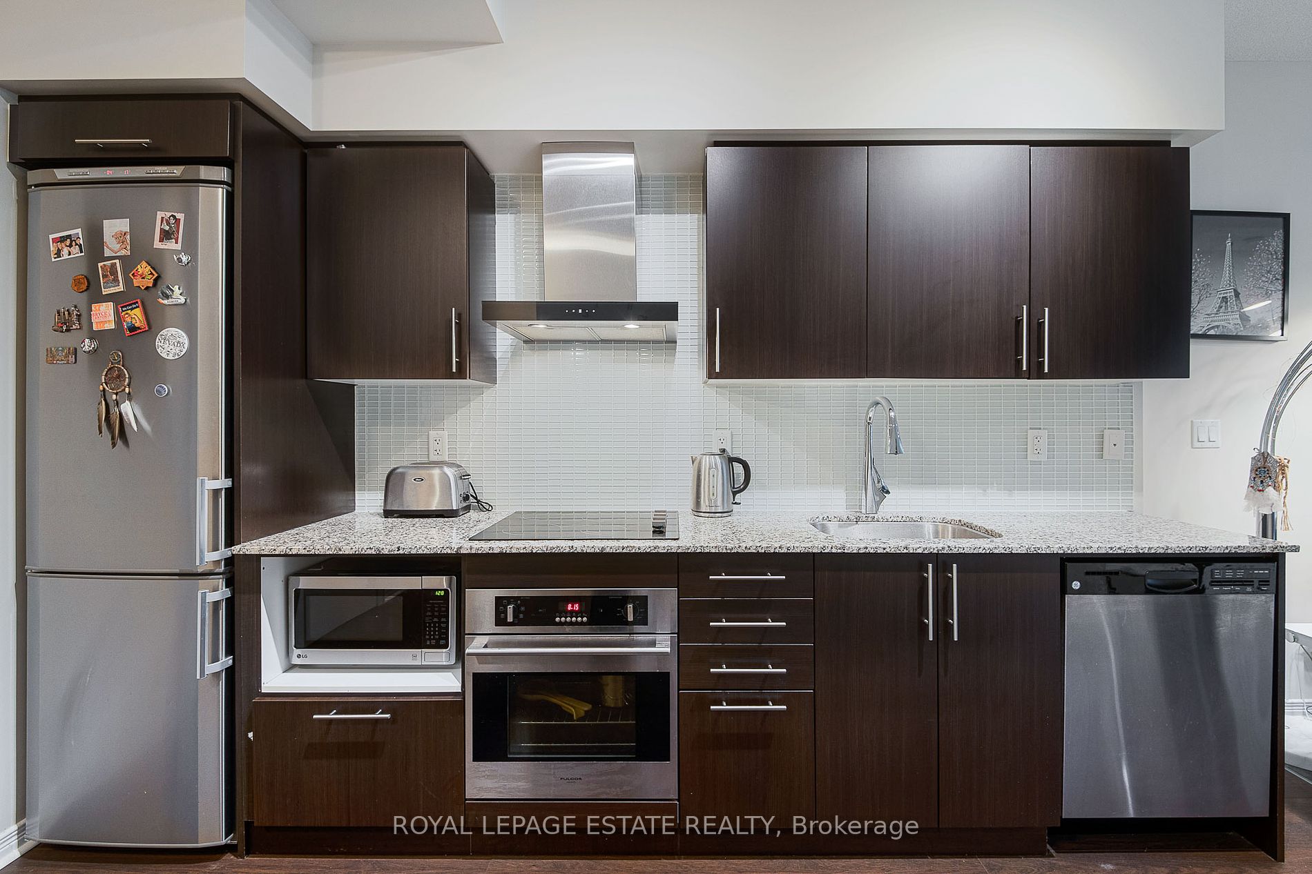 352 Front St W, #1921