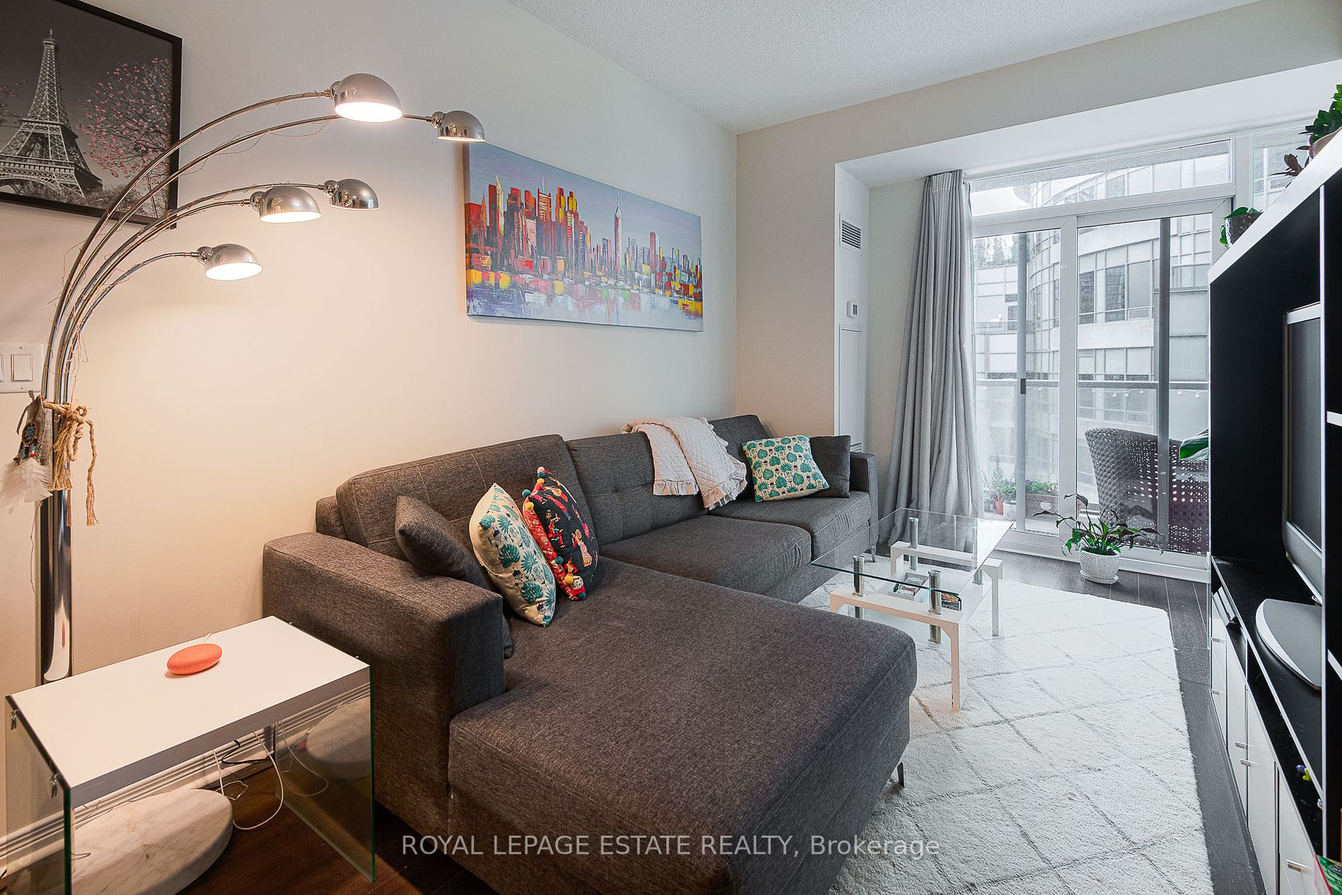 352 Front St W, #1921
