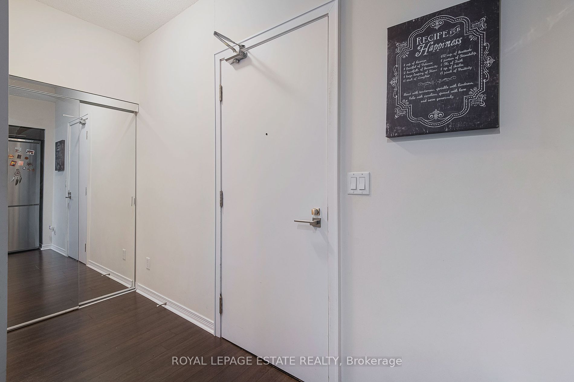 352 Front St W, #1921
