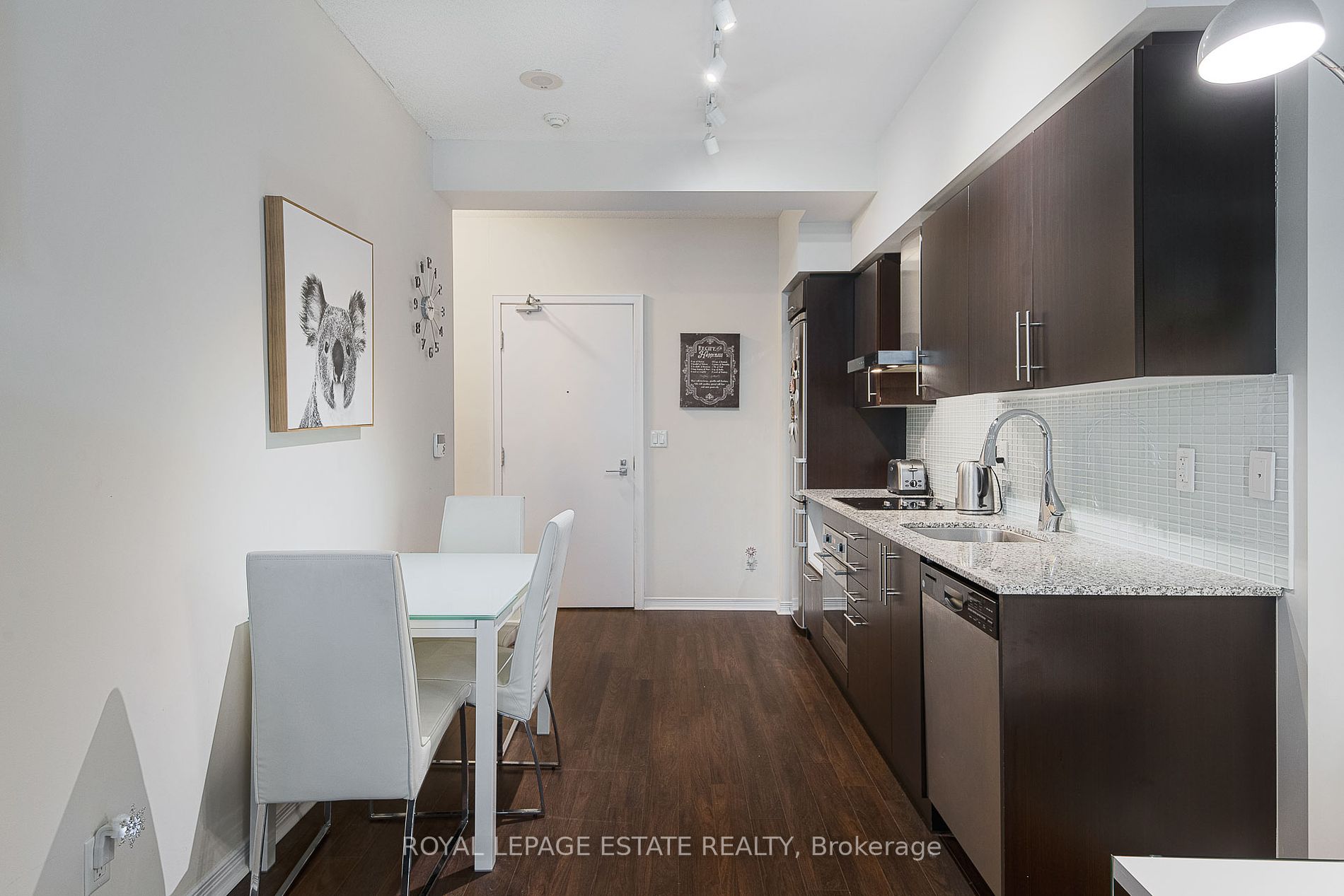352 Front St W, #1921
