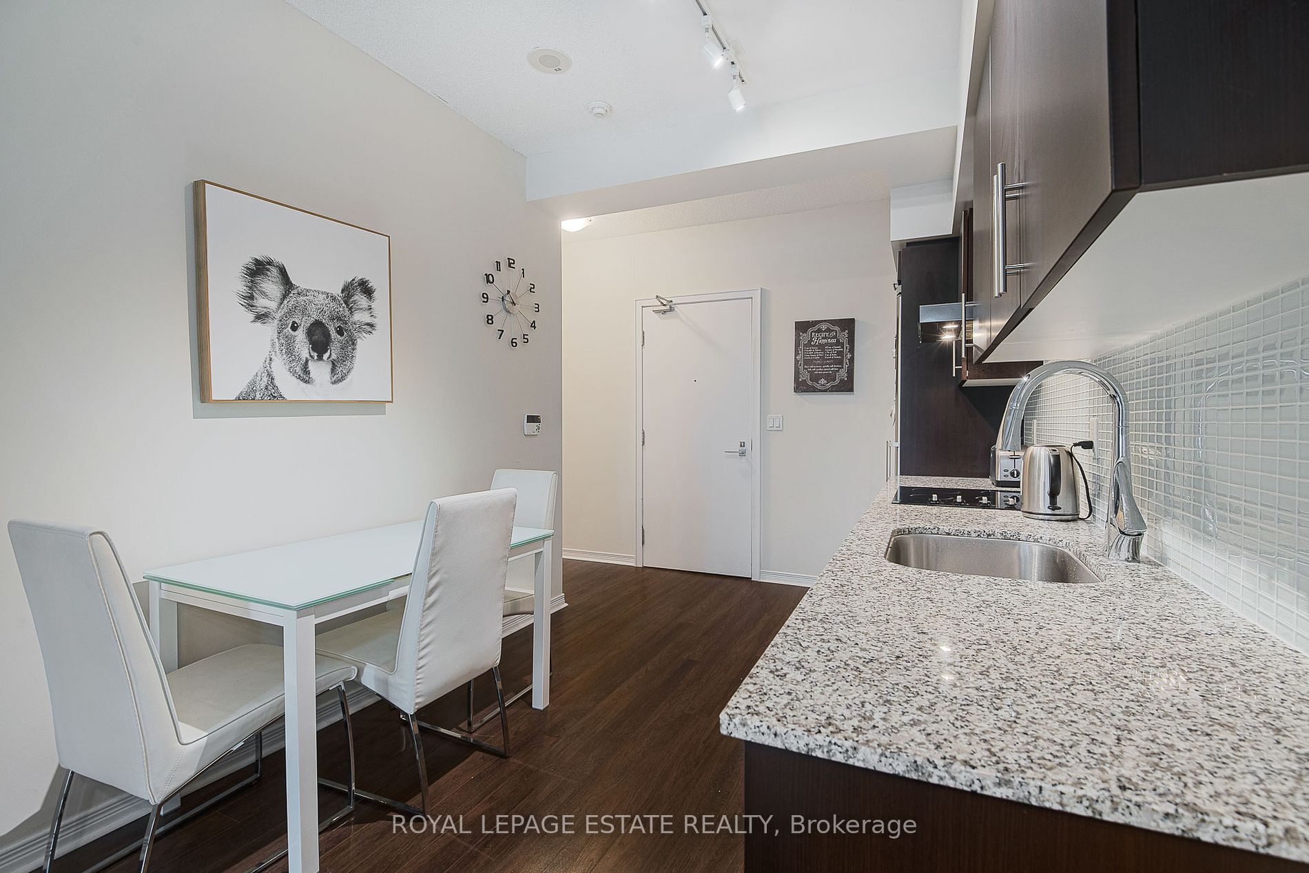 352 Front St W, #1921