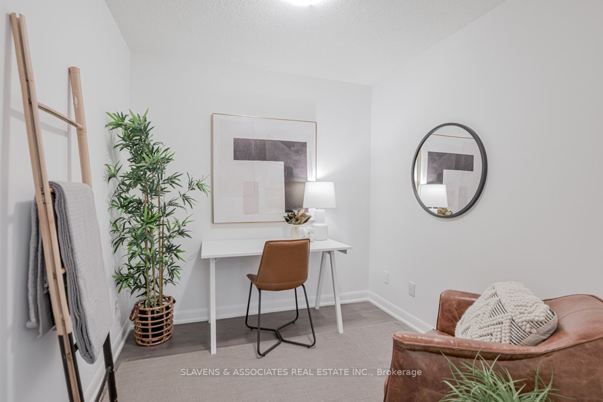 5168 Yonge St, #815