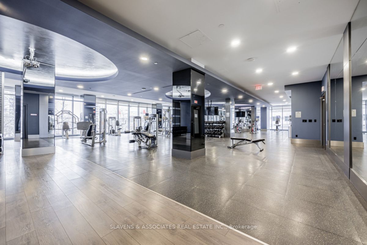 5168 Yonge St, #815