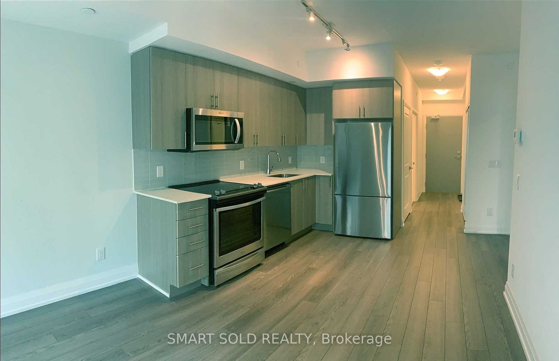 591 Sheppard Ave E, #305