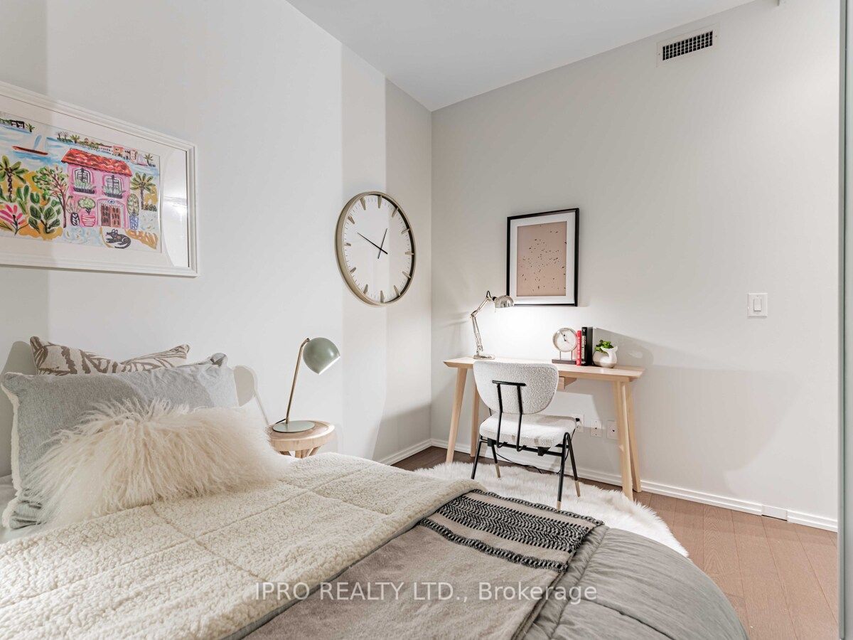 70 Temperance St, #308