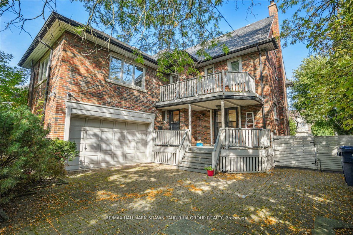 251 Lytton Blvd