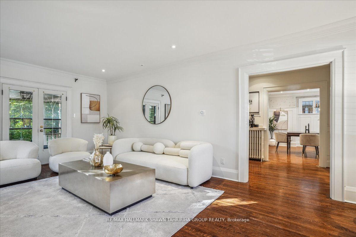 251 Lytton Blvd