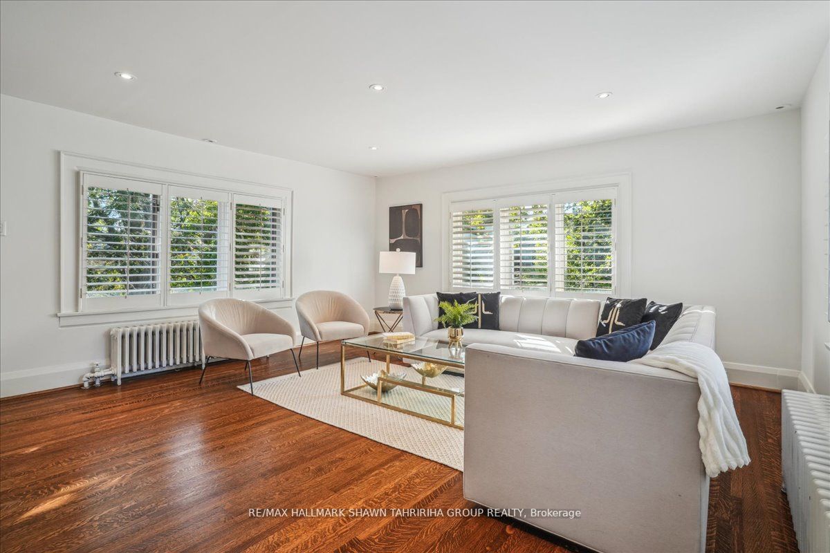 251 Lytton Blvd