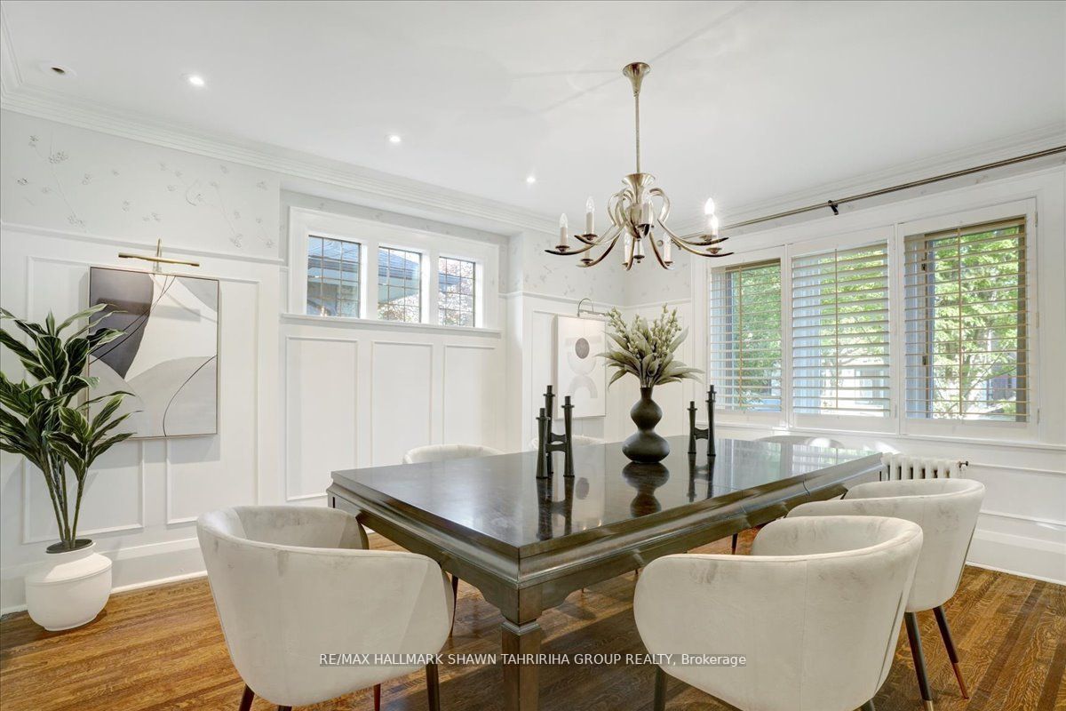 251 Lytton Blvd