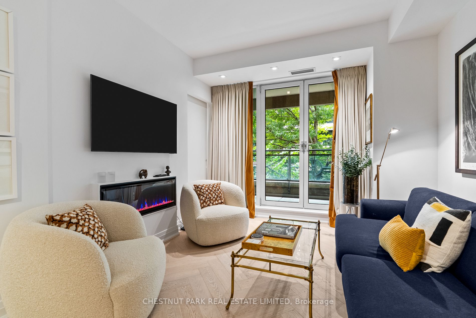 25 Scrivener Sq, #201
