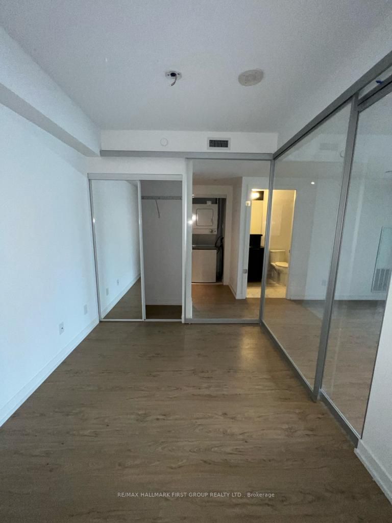 85 Wood Street, #1217