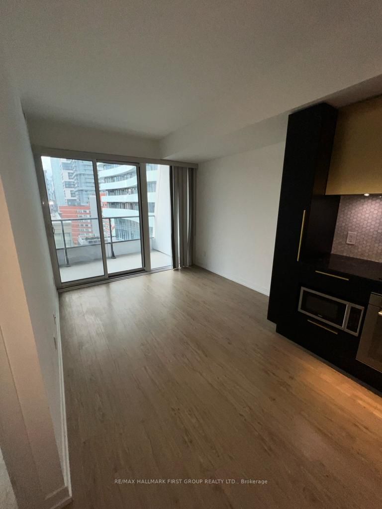 85 Wood Street, #1217
