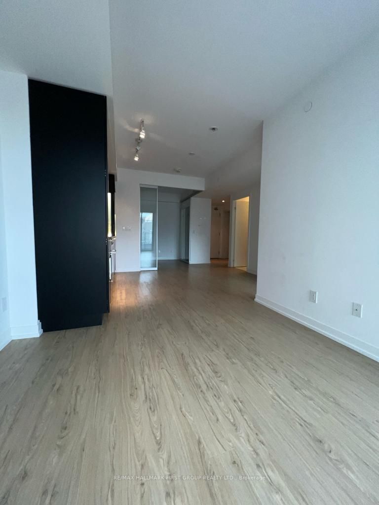 85 Wood Street, #1217