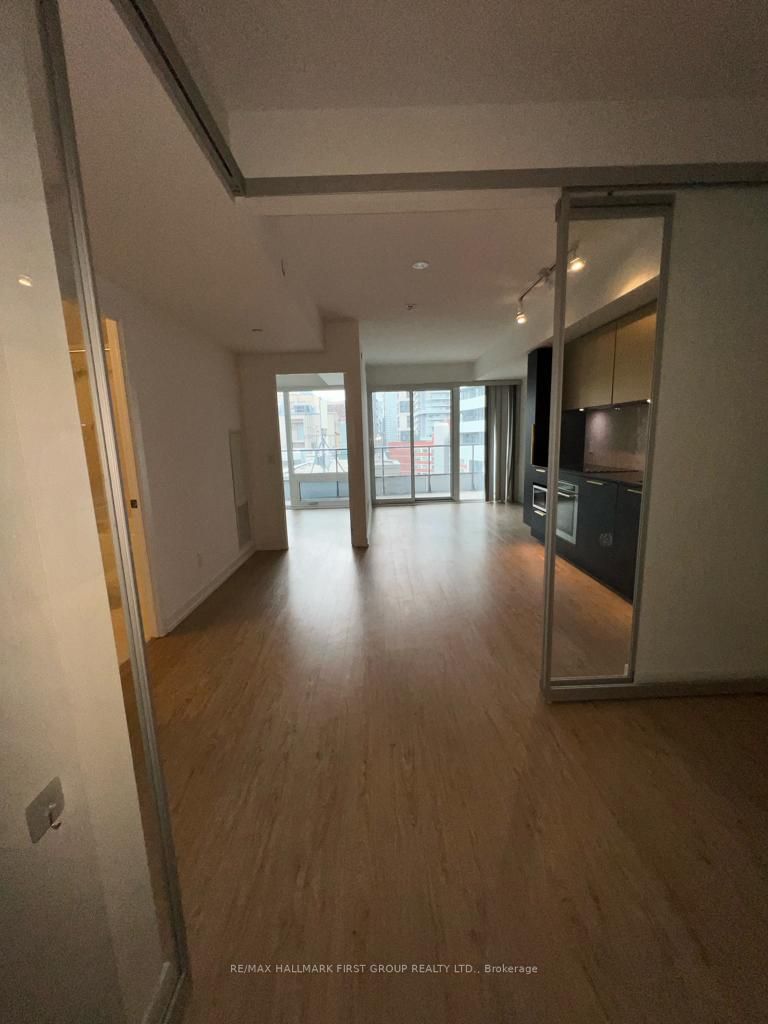 85 Wood Street, #1217