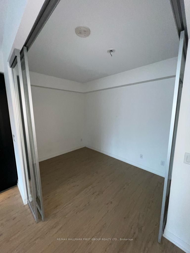 85 Wood Street, #1217