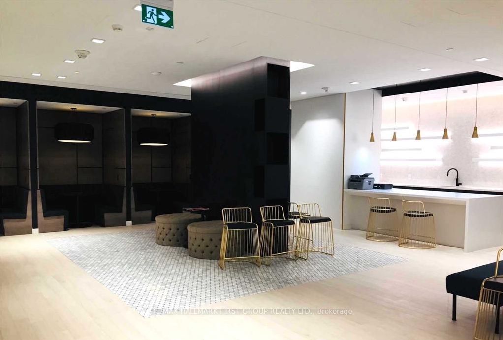 85 Wood Street, #1217