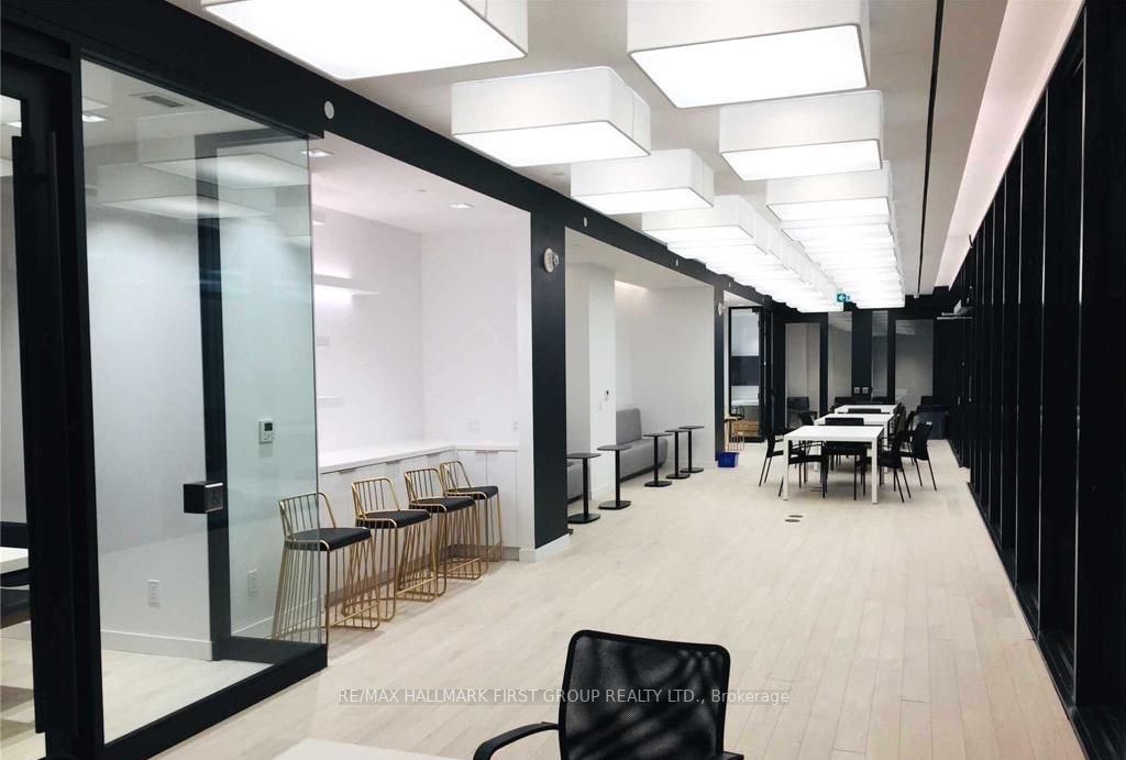 85 Wood Street, #1217