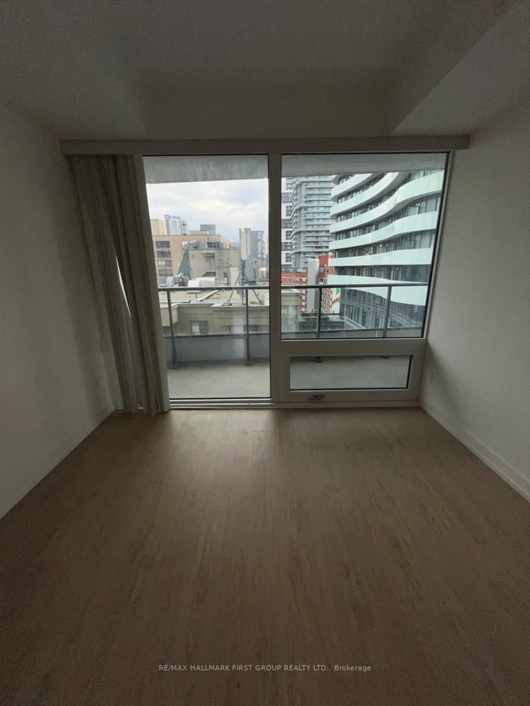 85 Wood Street, #1217