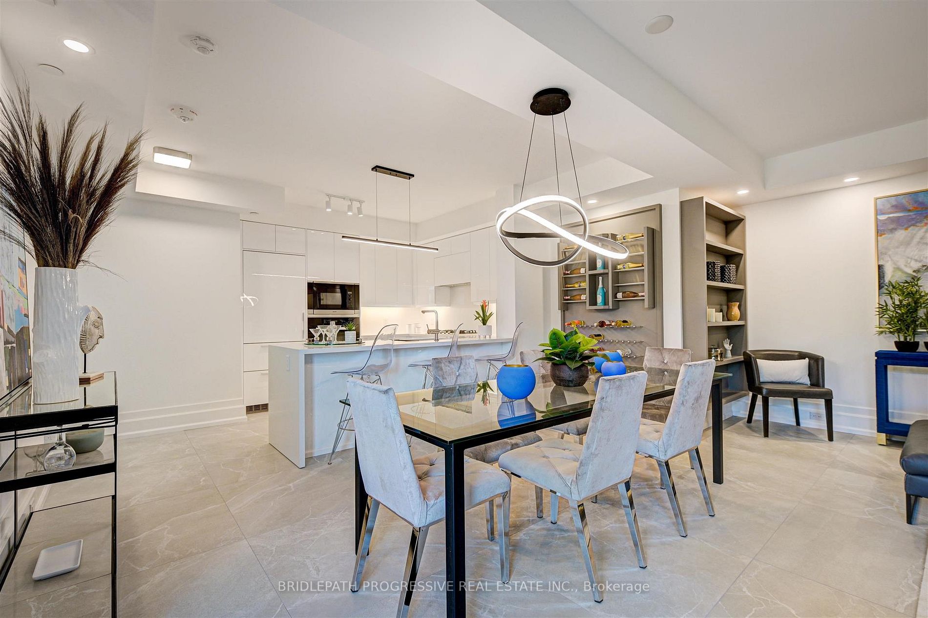3 Southvale Dr, #301