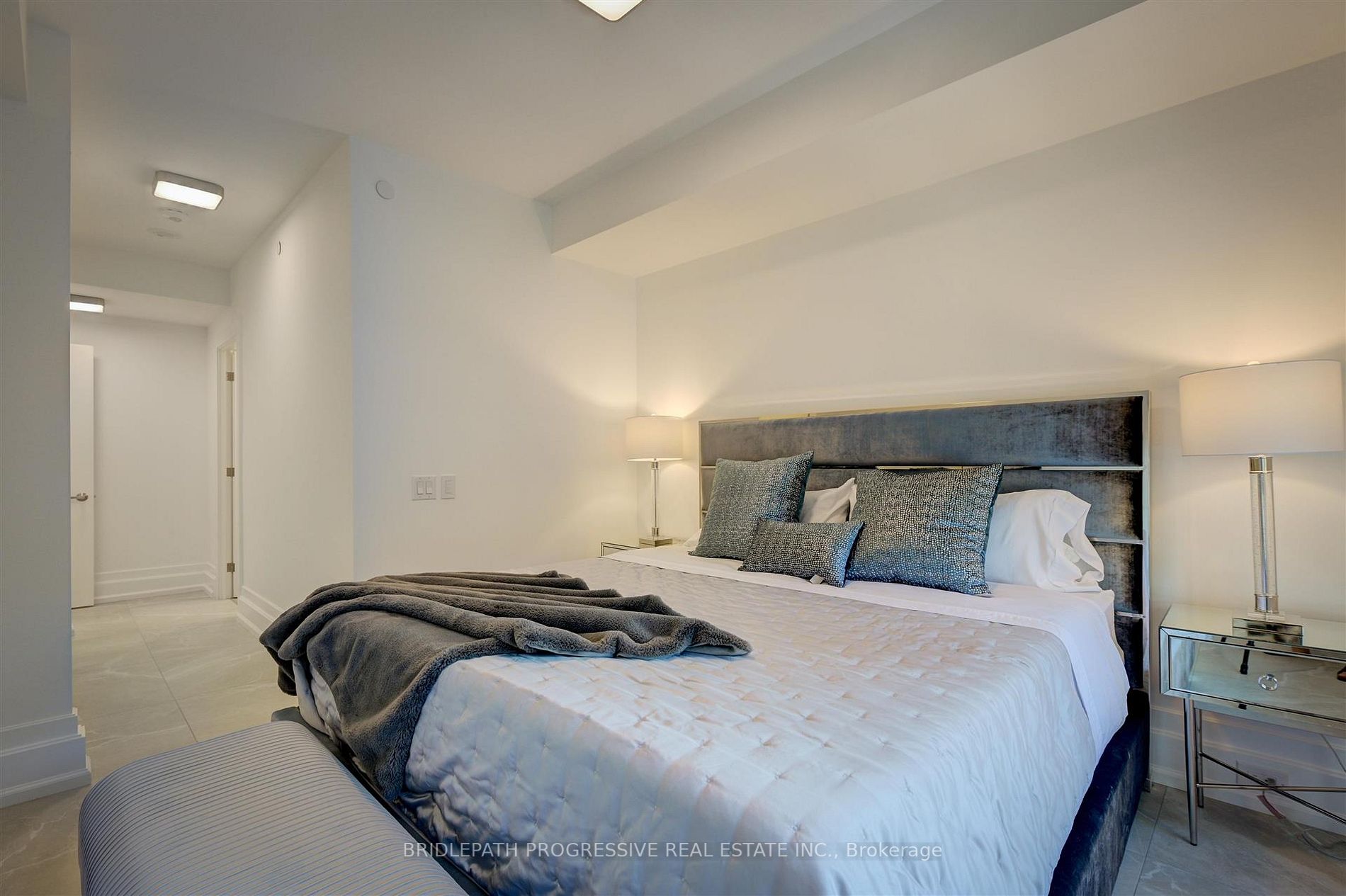 3 Southvale Dr, #301