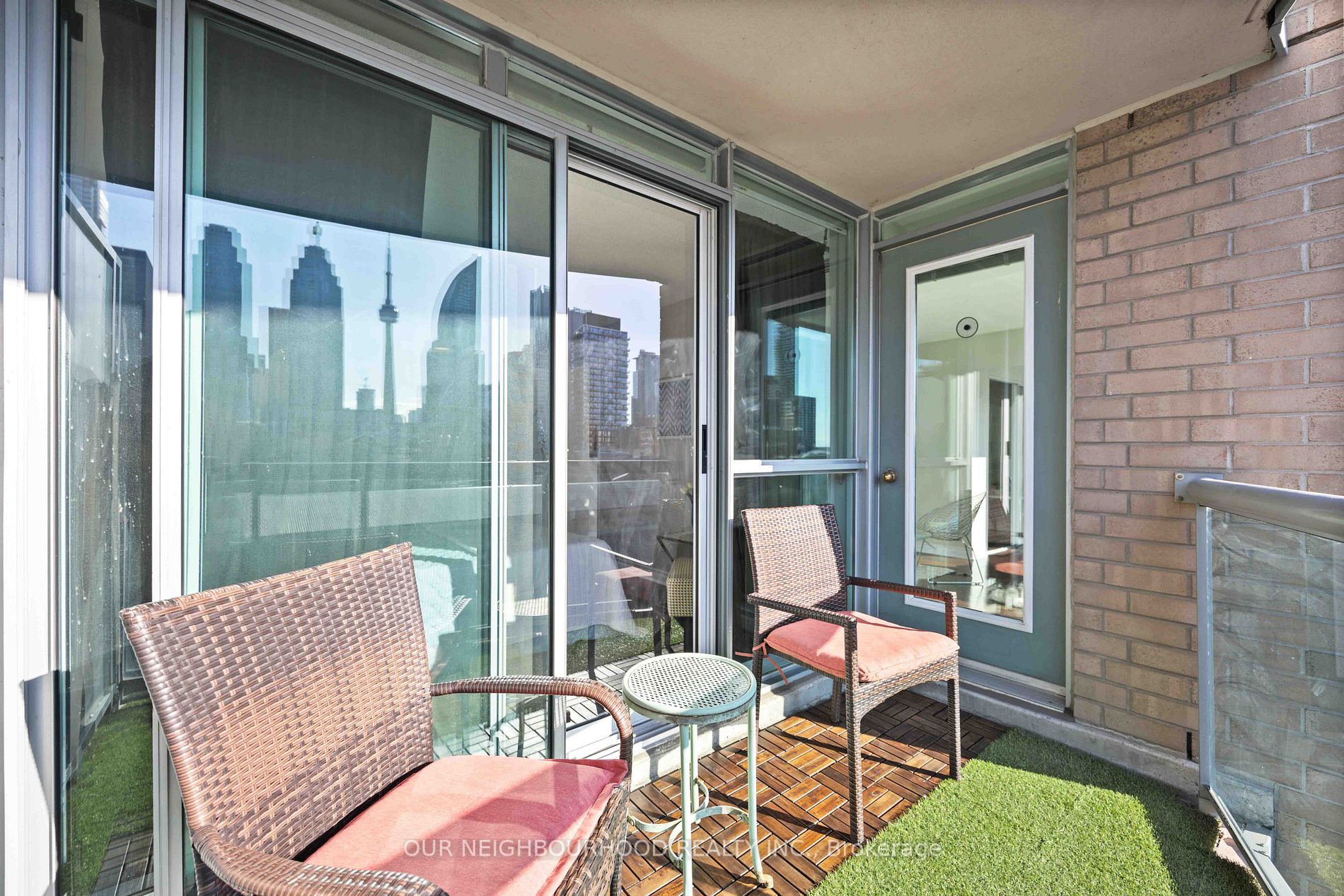 109 Front St E, #1035